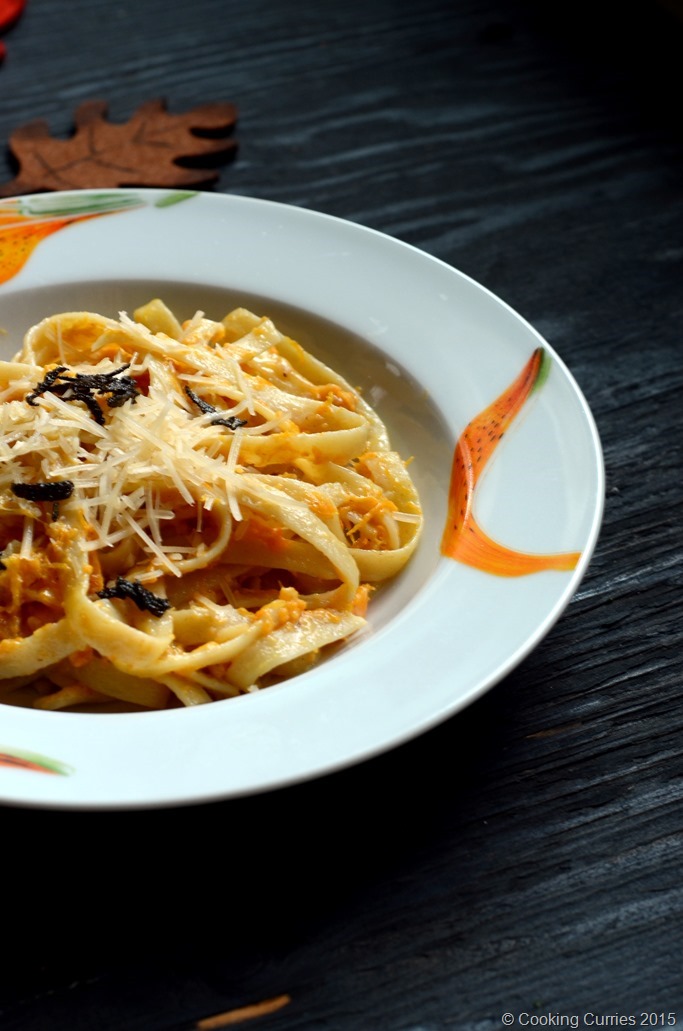 Fettucine with Butternut Squash Alfredo - Fall Recipe, Thanksgiving Recipe, Vegetarian, Pasta Recipe - Cooking Curries (3)