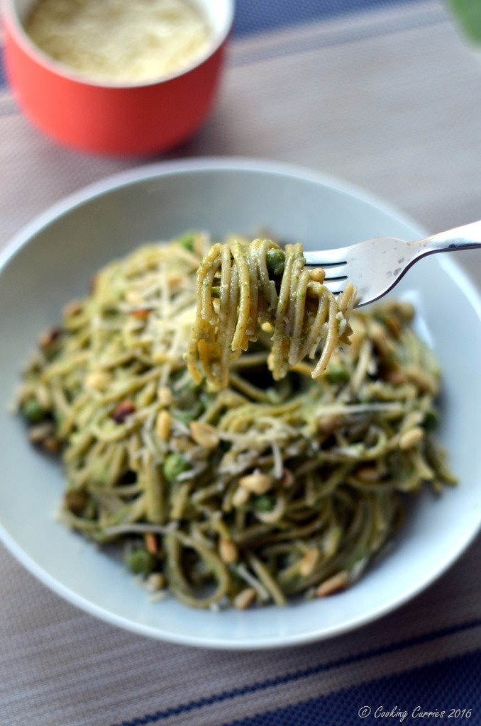Spring Spaghetti with Spinach Pea Pesto - Vegetatian and Gluten Free - www.cookingcurries.com (2)