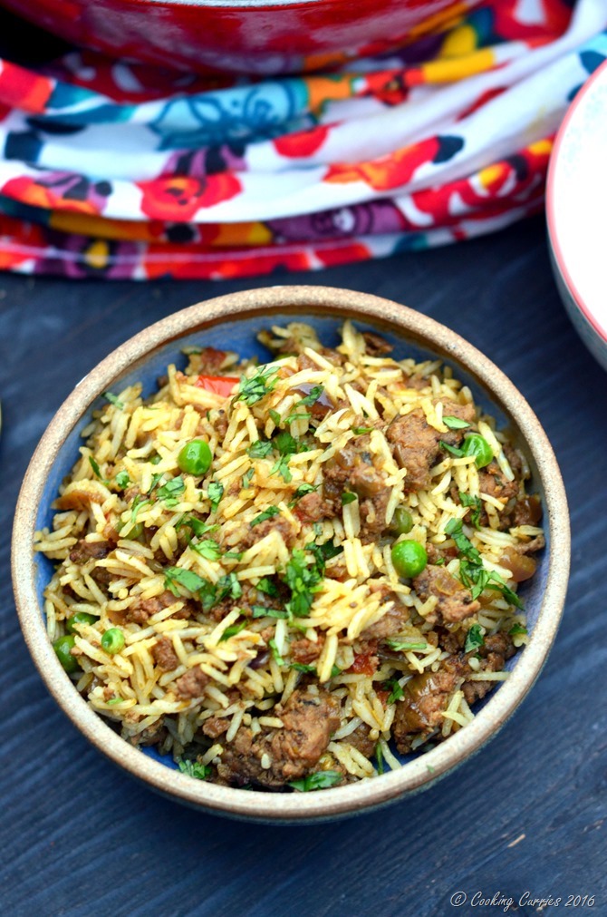 Keema Biryani - Biryani with Grount Lamb and Peas - www.cookingcurries.com (3)