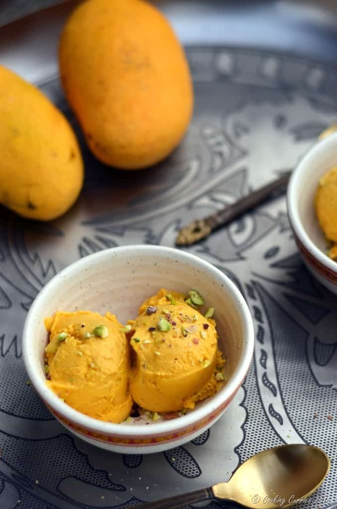 Vegan Mango Ice Cream with Pisachios - No Added Sugar - www.cookingcurries.com (5)
