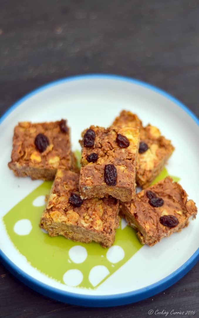 5 Ingredient Peanut Butter Chocolate Chips Cereal Bars - Little People Food - www.cookingcurries.com (11)