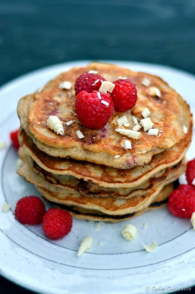 Raspberry White Chocolate Pancakes - FoodieMamas - www.cookingcurries.com