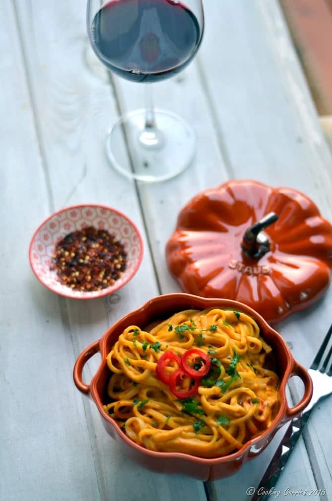 Spicy and Creamy Pumpkin Linguine - A Fall Recipe - www.cookingcurries.com (2)