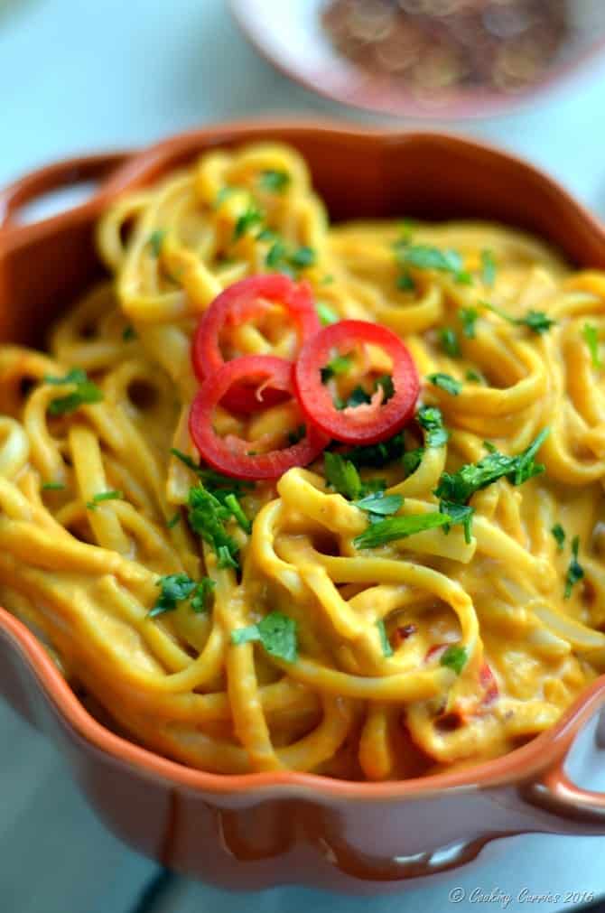 Spicy and Creamy Pumpkin Linguine - A Fall Recipe - www.cookingcurries.com (4)