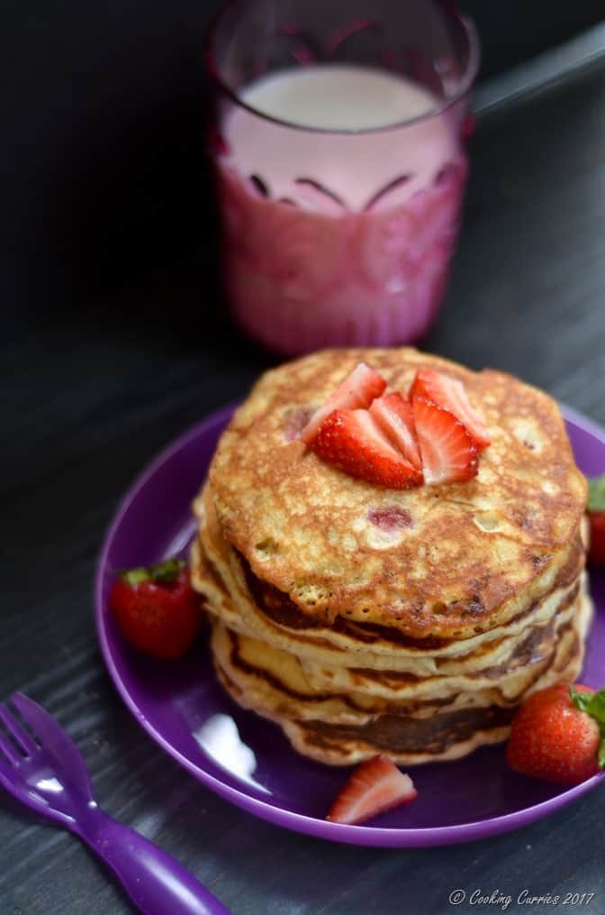 Strawberry Banana Pancakes (3 of 5)