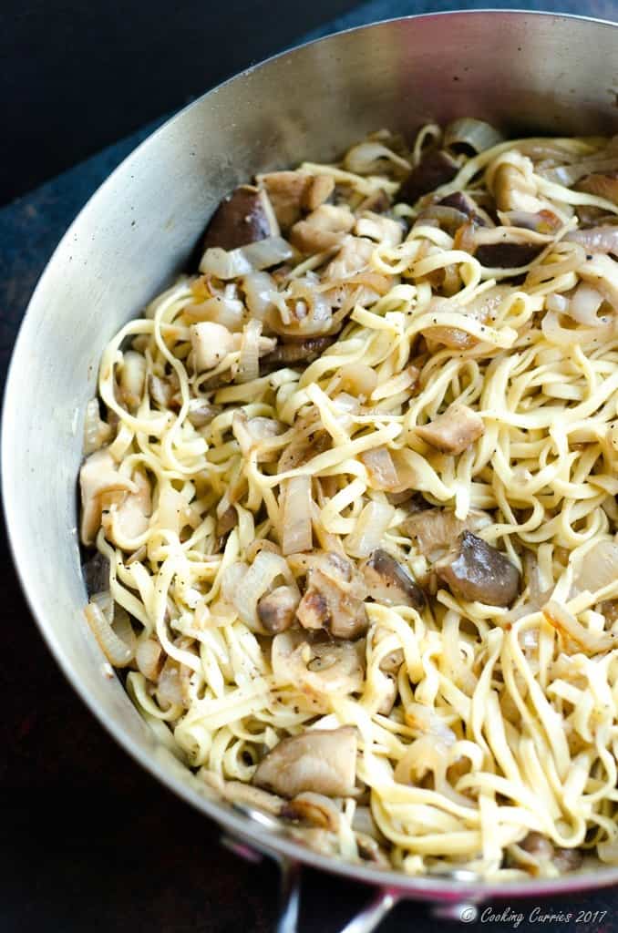 Linguine with Mushrooms in a White Wine Butter Sauce (2 of 6)