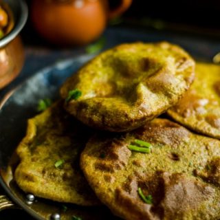 Palak Masala Pooris