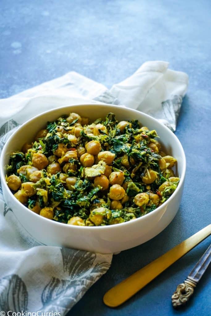 Spinach and Chickpea Saute with Coconut #Vegan #Vegetarian #IndianFood