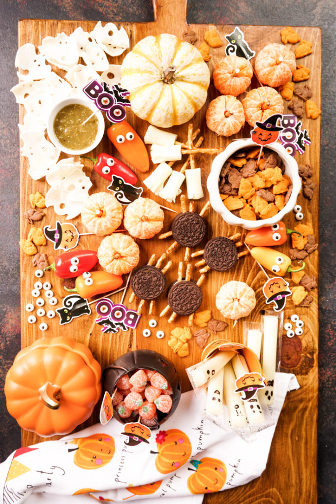 Assortment of things on a Hallween themed snack board