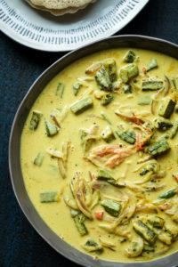 okra curry in a grey bowl
