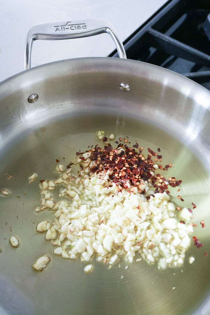 garlic and red pepper flakes in olive oil