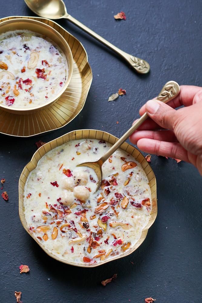 makhana kheer in two brass bowls